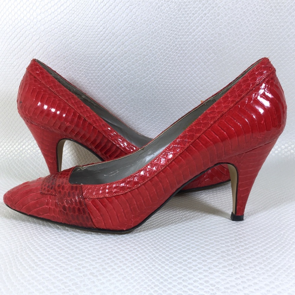 80s Vintage Womens Red Cobra Snake Skin Heels 7